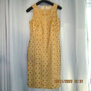 NWOT Kay Unger Gorgeous Gold Sparkley Dress Size 2